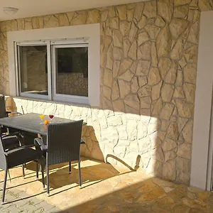 https://apartments-giovanni.hotelinzadar.com